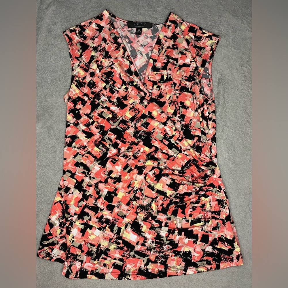 🌸Kasper size medium sleeveless wrap blouse